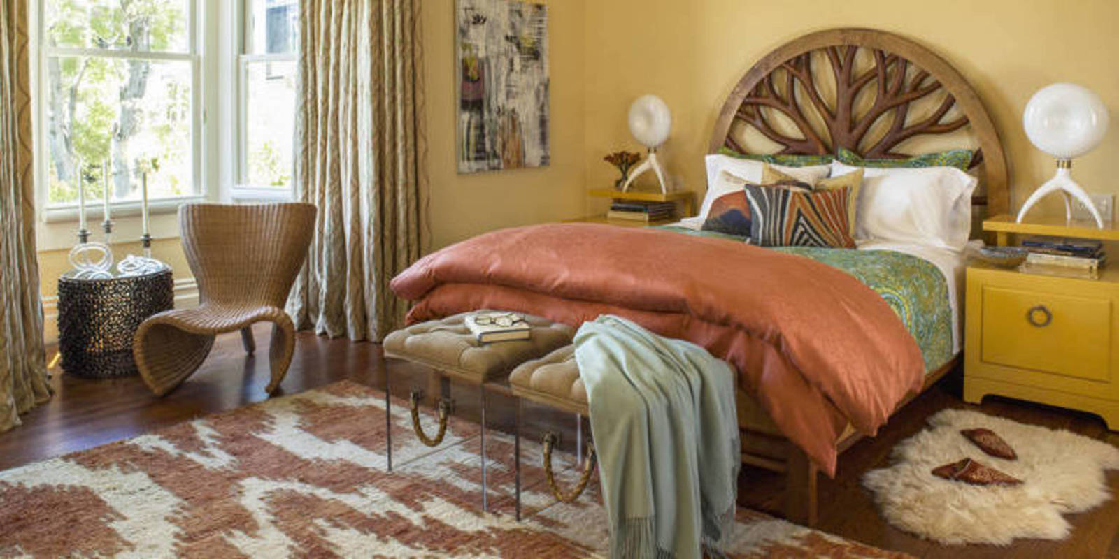 How To Decorate A Bedroom - What Do Put In Bedroom
